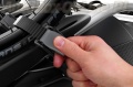 thule_velocompact_feature_strap_sized_900x600.jpg